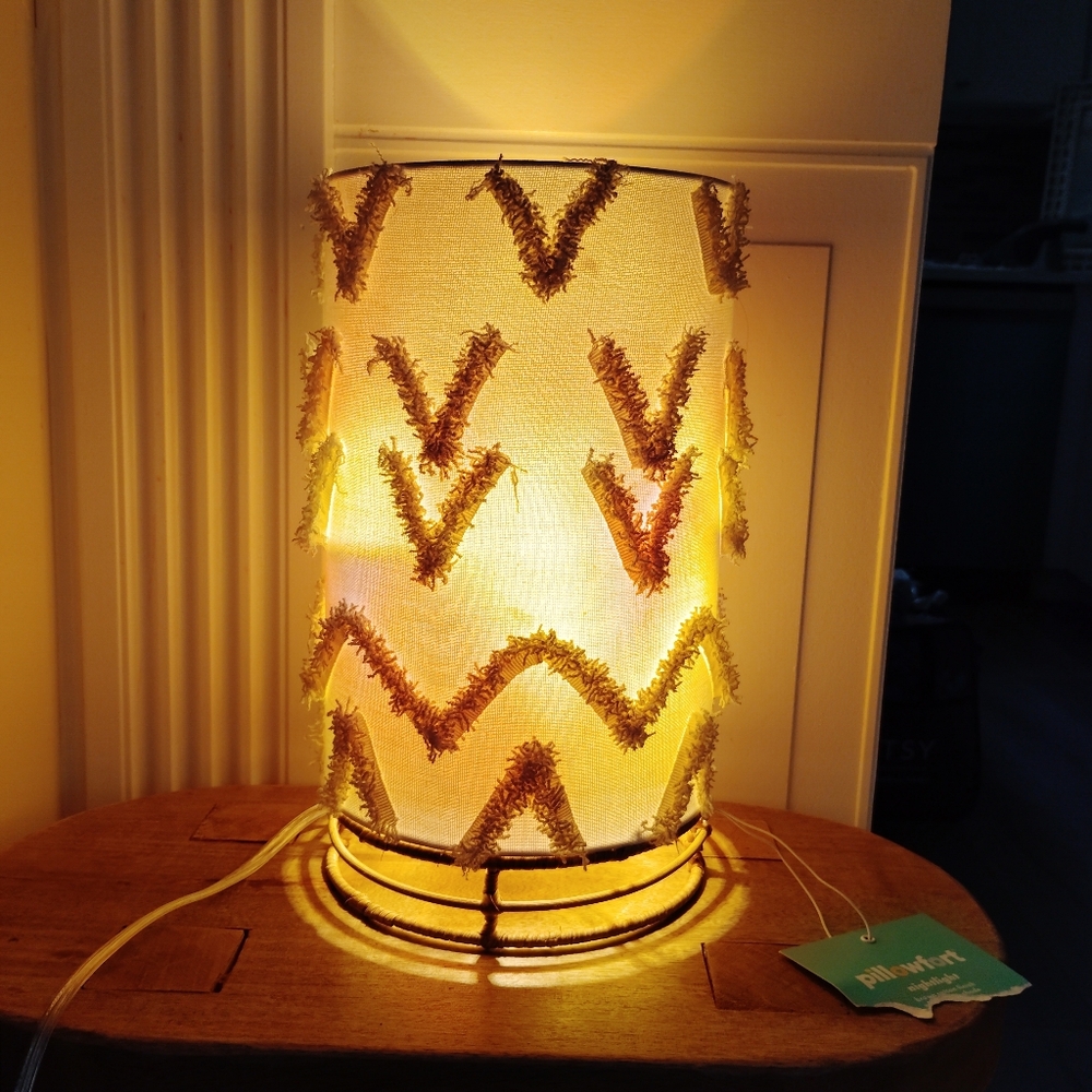 Textured Boho  Beige Table Lamp Nightlight Pillowfort Rattan Stand 🆕